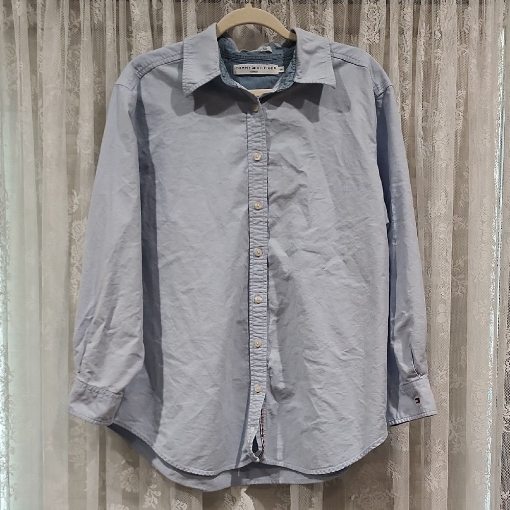TOMMY HILFIGER CHAMBRAY SHIRT
